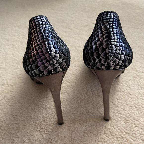 BCBGMaxAzria MA-Willoe Python Glimmer Platforms - Picture 6 of 8